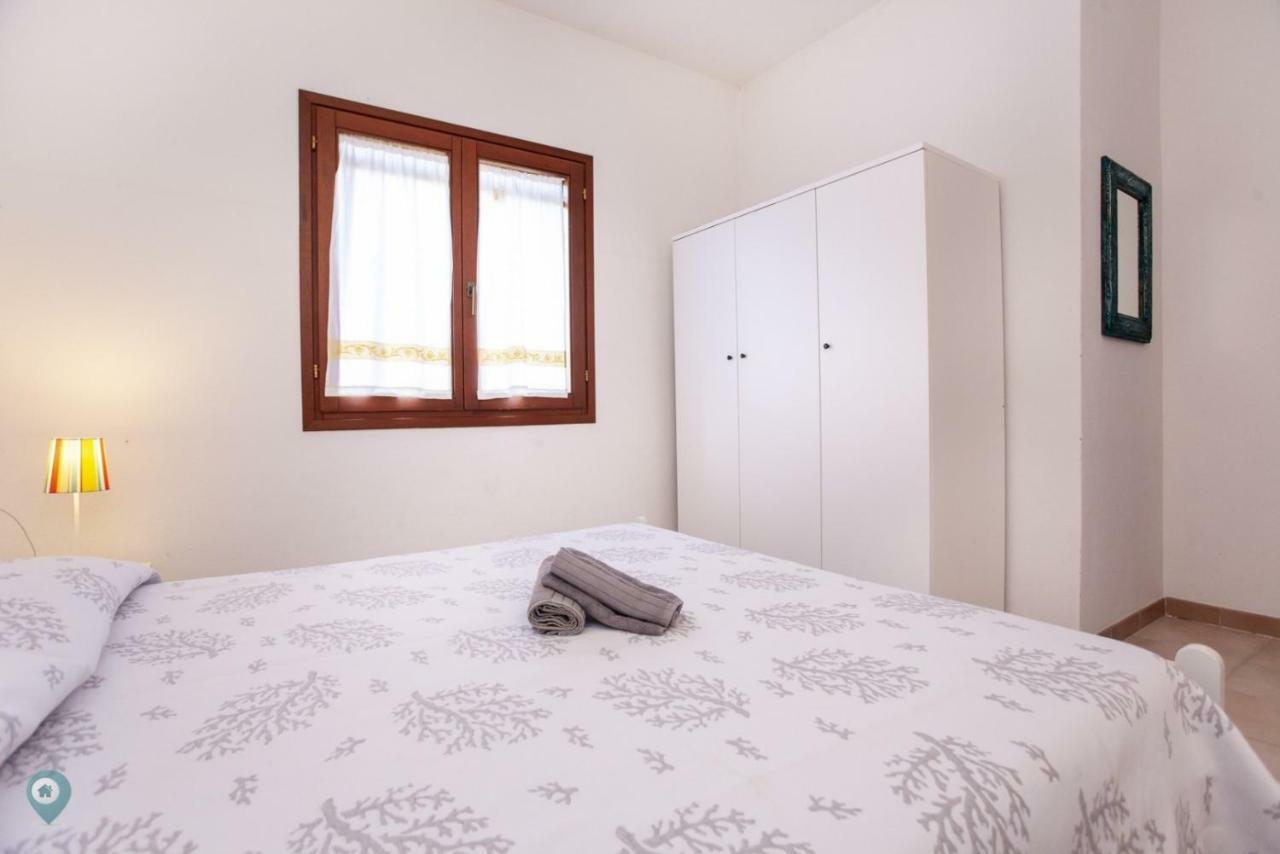 Ferienwohnung Villino Funtana San Teodoro  Exterior foto